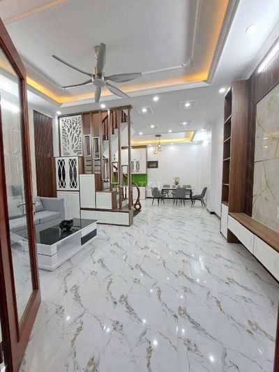 Chính chủ cần bạn gấp +Hoàng Mai DT 46.5m, 5 tầng chỉ hơn 7.95tỷ