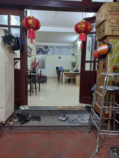 NHÀ 4X20M 1 LẦU DƯỚI TRỐNG SUỐT TRÊN 3PN GIÁ TỐT