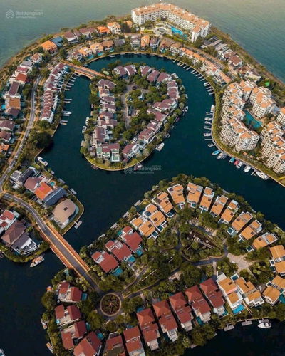 Bán biệt thự Vinhomes Cần Giờ View biển tự nhiên chỉ 18,5 tỷ giá cực tốt, liên hệ 0921 466 ***