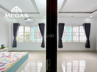 | 1 Phòng Ngủ Siêu Rộng - Full Nội Thất ngay Đảo Kim Cương Quận 2 |