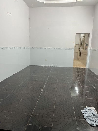 Nhà nguyên căn, cấp 4, diện tích 90m2 (6x15)