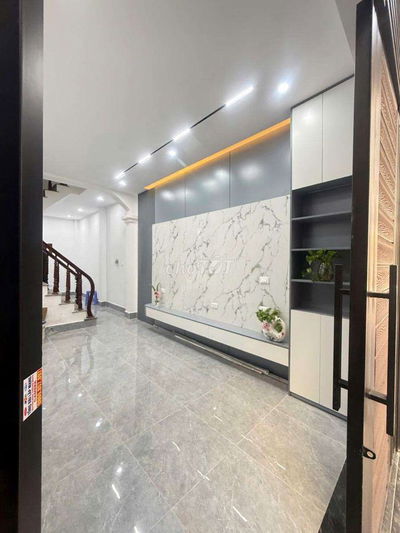 Cực hiếm! Phố Thịnh Quang, 35m ra ô tô, dân xây, 35m*5t, full nội thất