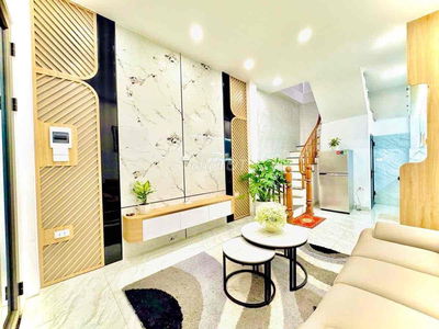 Nhà đẹp Ngọc Khánh, ngõ nông, vài bước ra phố, gần bãi gửi ô tô 47m2