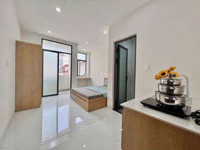 Ở NGAY! CĂN HỘ BAN CÔNG MỚI NGAY NGÃ TƯ BẢY HIỀN FULL NT - AN NINH CAO