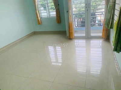 cần cho thuê nhà nguyên căn 1t1l hẻm xe hơi