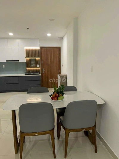 Cho thuê căn hộ 2PN đầy đủ nội thất.