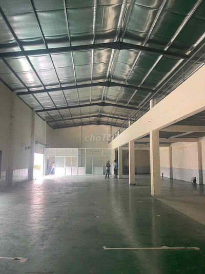 Cho thuê kho xưởng Đường Võ văn vân , Bình Chánh DT 3000m2 xưởng 750m2
