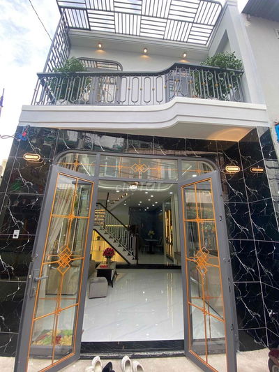 Bán nhà mới xây có hẻm xe hơi