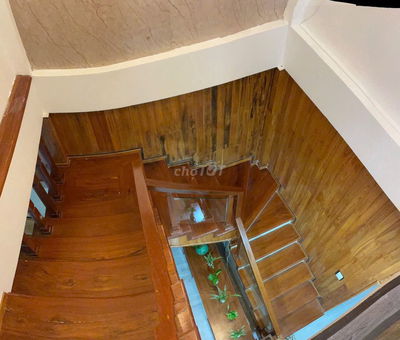 Nhà kiệt ô tô 6m đường Ông Ích Khiêm gần biển, P. Thanh Bình