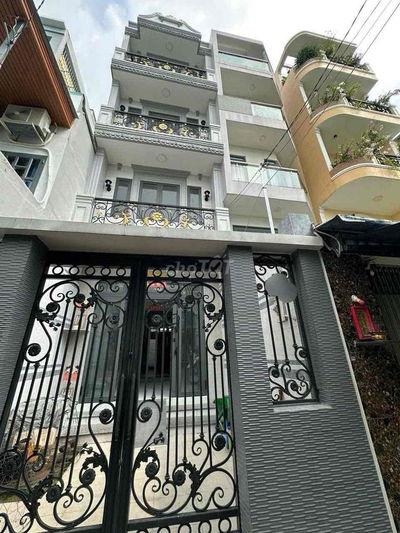 Bán nhà 5 tầng vị trí đẹp sát mặt tiền Bùi Minh Trực P5. Q8