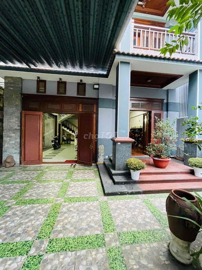 Siêu Phẩm Villa Sân Vườn Gần Biển Đường 10m5 Trần Nguyên Đán