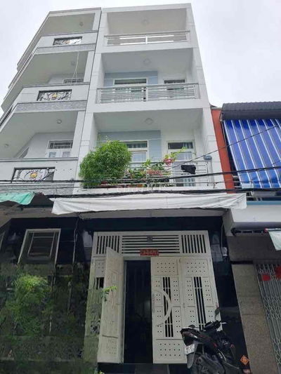 NGAY TRẦN VĂN KIỂU MẶT TIỀN ĐƯỜNG SÁT VÕ VĂN KIỆT-LÝ CHIÊU HOÀNG.
