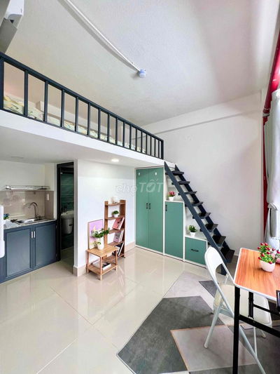 PHÒNG MỚI MÁY LẠNH TỦ ĐỒ NGAY LÊ VĂN VIỆT