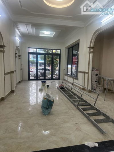 CHÍNH CHỦ CẦN BÁN NHÀ MẶT TIỀN NEW 100% VÀO Ở LUÔN - THUẬN TIỆN KINH DOANH BUÔN BÁN