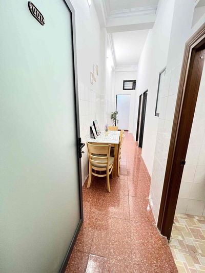 CĂN HỘ 2 PHÒNG NGỦ FULL NỘI THẤT - NGAY CHỢ HOÀNG HOA THÁM