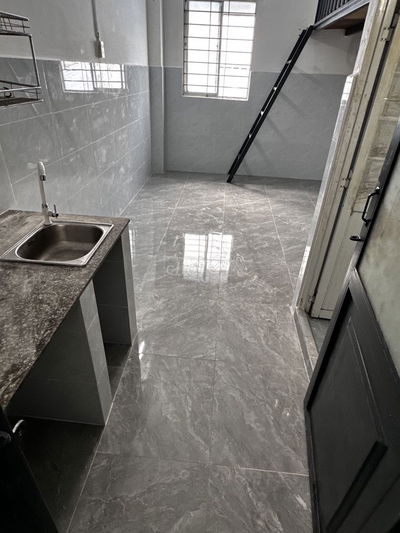 PHÒNG MỚI XÂY , SẠCH SẼ , AN NINH , CÓ BAN CÔNG THOÁNG MÁT