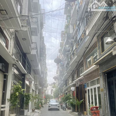 BÁN NHÀ HẺM 10M, 5 TẦNG, 60M2 NGANG 4X15M, KHU ĐỒNG BỘ VIP CỐNG LỞ, CHỈ 7.8 TỶ