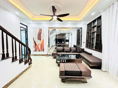 VIP LẠC TRUNG/PHÂN LÔ/LÔ GÓC/ FULL NỘI THẤT XỊN/ Ô TÔ ĐỖ CỬA/ GẦN PHỐ