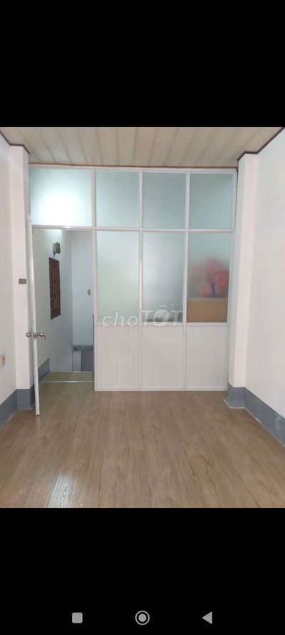 Cho nam người đi làm, sinh viên thuê phòng riêng biệt