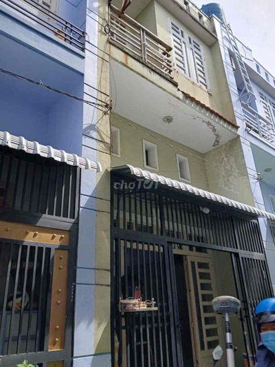 Nhà đẹp 4*9,5m 3PN hẻm 4m ô tô sau Chợ Nữ Dân Công Vĩnh Lộc A