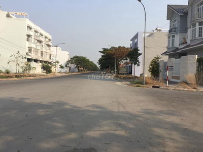 Đất sổ sẵn 100m2 đường D4 , Xã Bàu Bàng