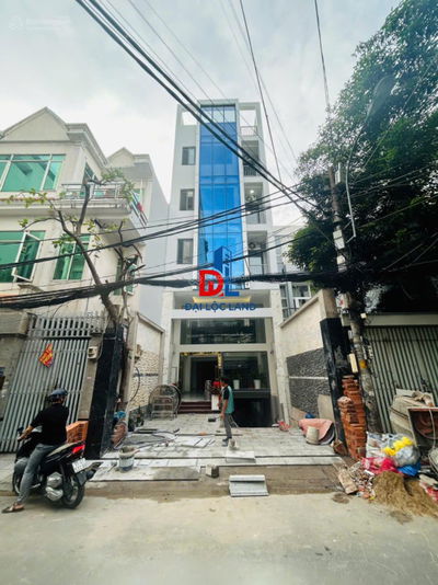 Siêu Phẩm Tòa Nhà Mới 100% Đường Cộng Hòa, Ngay Ga T3 Mới. Hầm 6 Tầng, Sàn Suốt. PCCC Đầy Đủ.