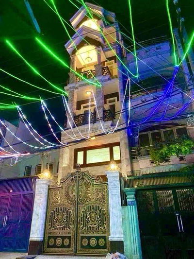 BIỆT THỰ BÁN GẤP ĐẦY ĐỦ NỘI THẤT NGAY GÒ XOÀI