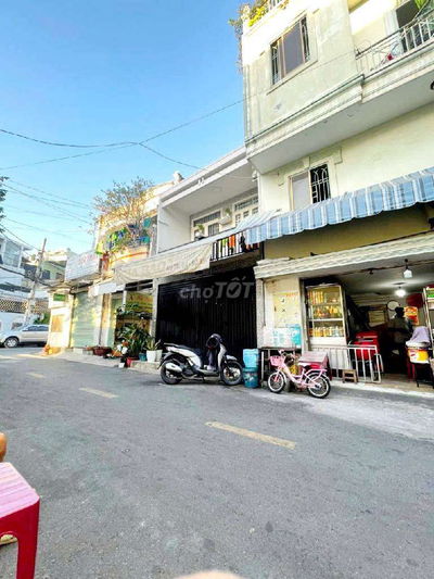 BÁN NHÀ MẶT TIỀN SÁT TÊN LỬA 6,65 TỶ (5×12)