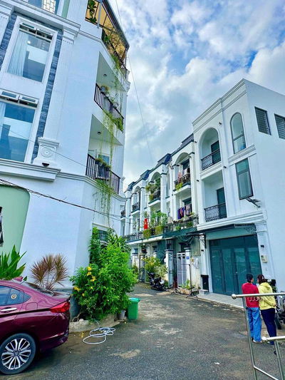 BÁN NHÀ Q2 XE HƠI ĐẬU CỬA | 3 TẦNG MỚI | 5.6 TỶ | 3PN KHÁCH BẾP