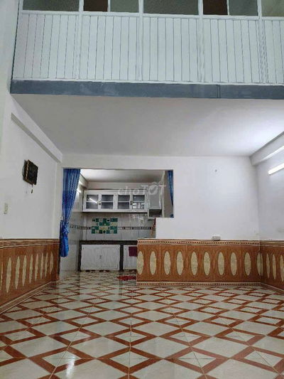 nhà 2 tầng 43m2 2 tầng sát MT Nguyễn văn quá, Đông Hưng Thuận Q12