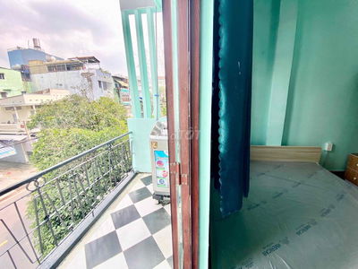 Studio ban công cao cấp mặt tiền Hàn Hải Nguyên