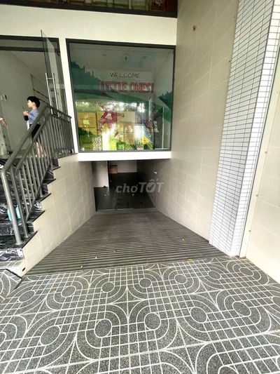 Cho thuê 1 Trệt Hầm 3 Lầu 5x20m đường 72 TML Trương Văn Bang