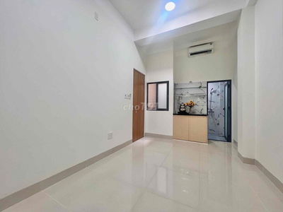 NHÀ MỚI XÂY ÁNH SÁNG TỰ NHIÊN Ô TÔ TẬN NƠI NGAY ĐH BÁCH KHOA