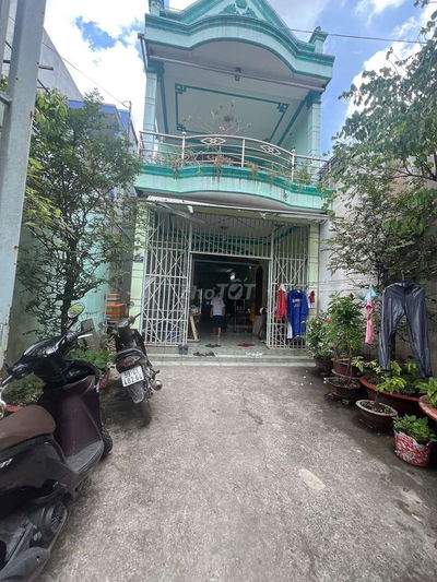 bán nhà nguyễn văn quá,SÁT CHỢ CẦU,2TẦNG, HẺM XE HƠI,quận 12, giá rẻ