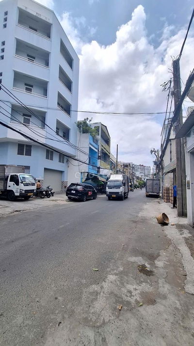 Mặt tiền Lê Thị Bạch Cát Quận 11, 4.8x13, kinh doanh tốt, nhỉnh 7 tỷ