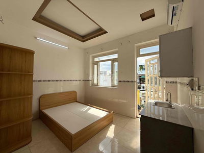 CĂN HỘ BAN CÔNG, FULl NỘI THẤT NGAY BẾN XE QUẬN 8