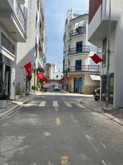 KHUÔN ĐẤT ĐẸP LẠC LONG QUÂN (4X12)M | HẺM XE TẢI ĐẬU TRƯỚC NHÀ