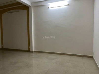Cho thuê mặt bằng tầng 1 hoặc 2: 30m2- 35m2 làm văn phòng