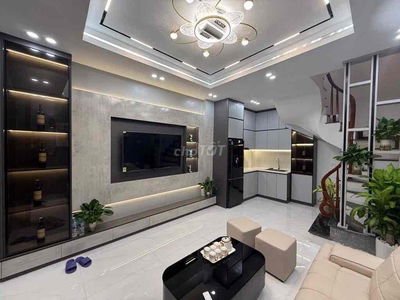 Bán nhà lô góc Hoang Mai, 3 thoáng, gần hồ Đền Lừ, SĐCC, tặng NT 39m2