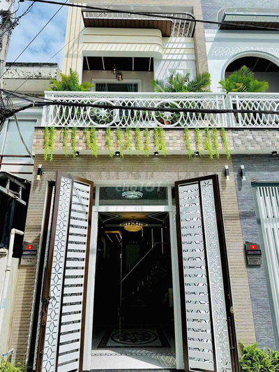 NHÀ MỚI XÂY CỰC ĐẸP ĐẦY ĐỦ TIỆN NGHI