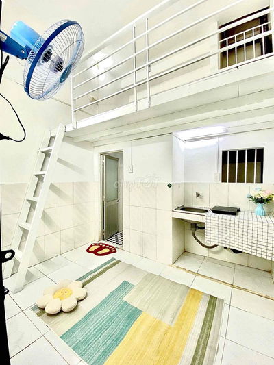 TRỐNG SẴN PHÒNG CÓ GÁC - ĐẦY ĐỦ NỘI THẤT - NGAY NGÃ TƯ BỐN XÃ - Q11