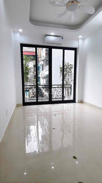 CẦU GIẤY – 47M² – 4 TẦNG – LÔ GÓC – SÂN RỘNG – FULL NỘI THẤT – GIÁ CHỈ