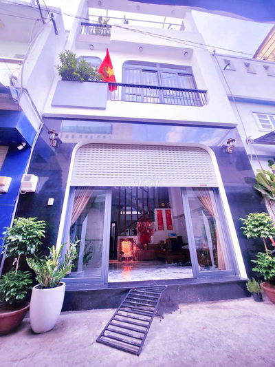 NHÀ ĐẸP - N5*D11 - XÂY 3 TÂNG BTCT VỚI 3PN NGAY AEON SƠN KỲ