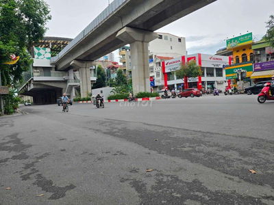 GẦN PHỐ VĂN PHÚ – GA TÀU ĐIỆN – DÂN XÂY NỘI THẤT XỊN - 45m - 5Tầng