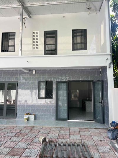 Cho Thuê Nhà Mới 100% Hẽm 305 Lê Hồng Phong