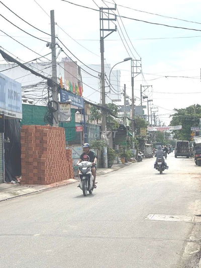 BÁN NHÀ GIÁ RẺ – SÁT AEON TÂN PHÚ - DT 75m2 - 2 tầng -Hẻm rộng sạch sẽ