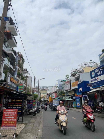 Bán nhà MT Trịnh Đình Trọng 4,4x 11,5 , 1 lầu . Giá : 6,9 tỷ tl