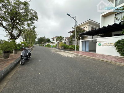 Bán Biệt Thự VIEW Sông khu Compound Đảo Nổi Cẩm Lệ, Đà Nẵng - 3 tầng, 5PN -  Giá 2x tỷ