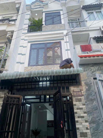 🏡 Bán Nhà Vi Bằng Giá Rẻ Q12 – 1 Trệt 2 Lầu, 3PN – Hẻm Xe Hơi – Vào Ở