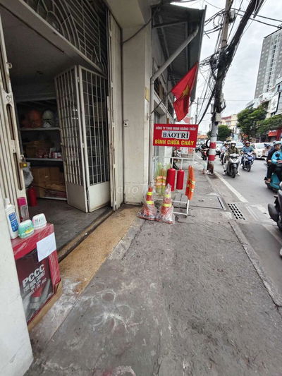 Cho thuê mặt tiền kinh doanh Quận 4